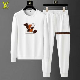 Picture of LV SweatSuits _SKULVM-3XL12yn5029176